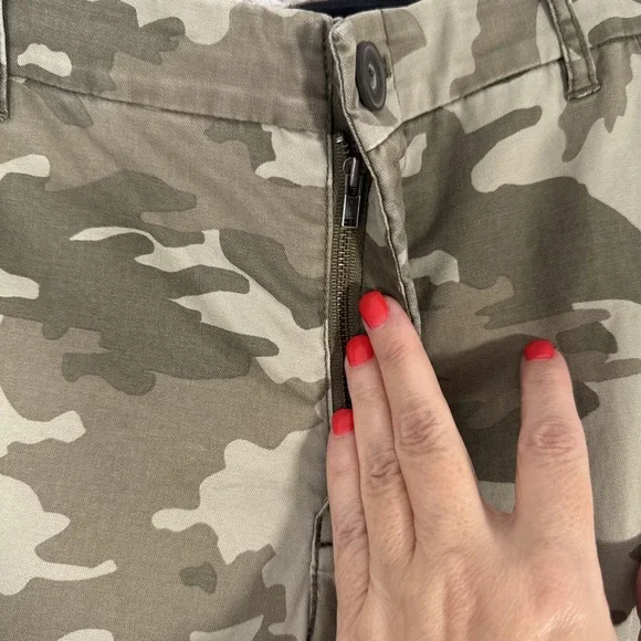 ATM Anthony Thomas Camo Cargo‎ Army Green Women's Khakis Size 28 - Picture 3 of 13
